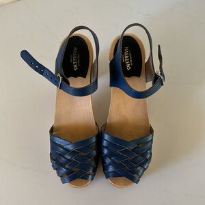 Navy blue Swedish hasbeens clog. 3.75 inch heel with a Mary Jane strap.
